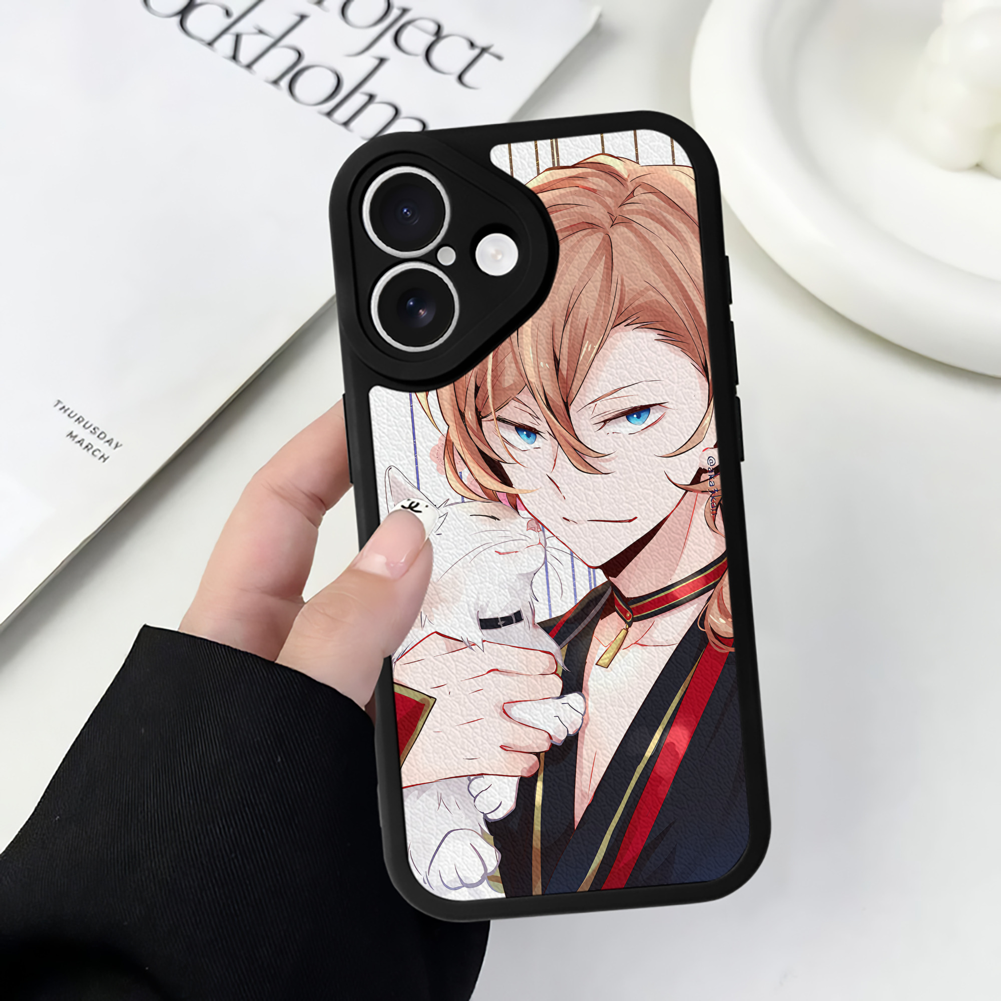 （画像用） 文豪ストレイドッグス Bungo Stray Dogs 【iPhone 16シリーズ対応】シリコンスマホケース（レザー調） 材質：シリコン